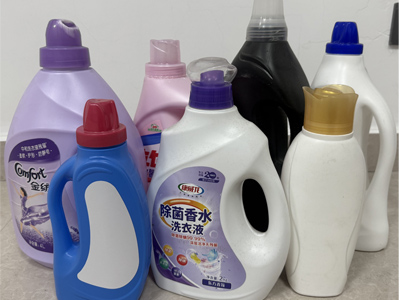 Llenadora de líquidos automática con bomba magnética de seguimiento