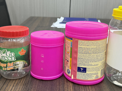 Llenadora de líquidos automática con bomba magnética de seguimiento